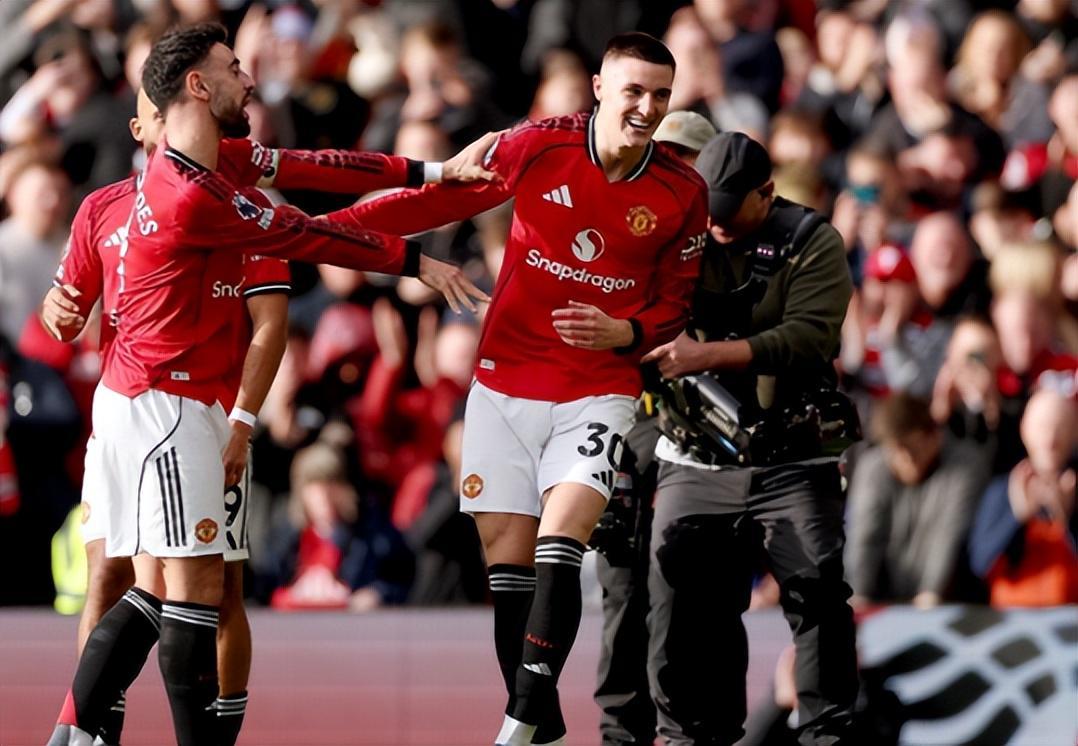 昔日水货彻底被激活，连续4场进关键球抢下10分，已成曼联真大腿